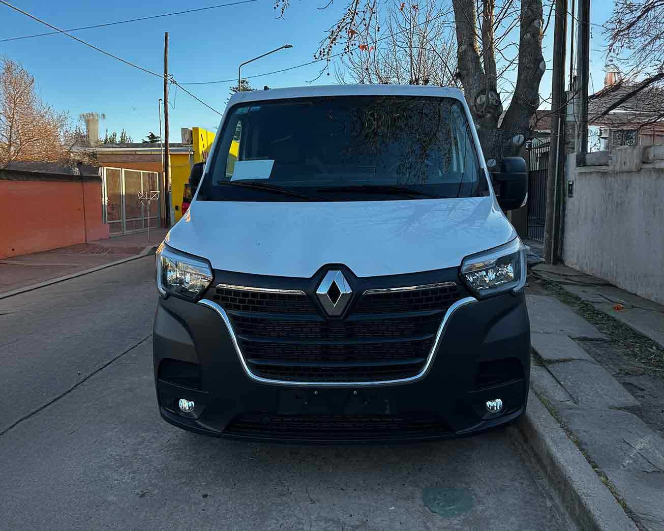  Renault Master