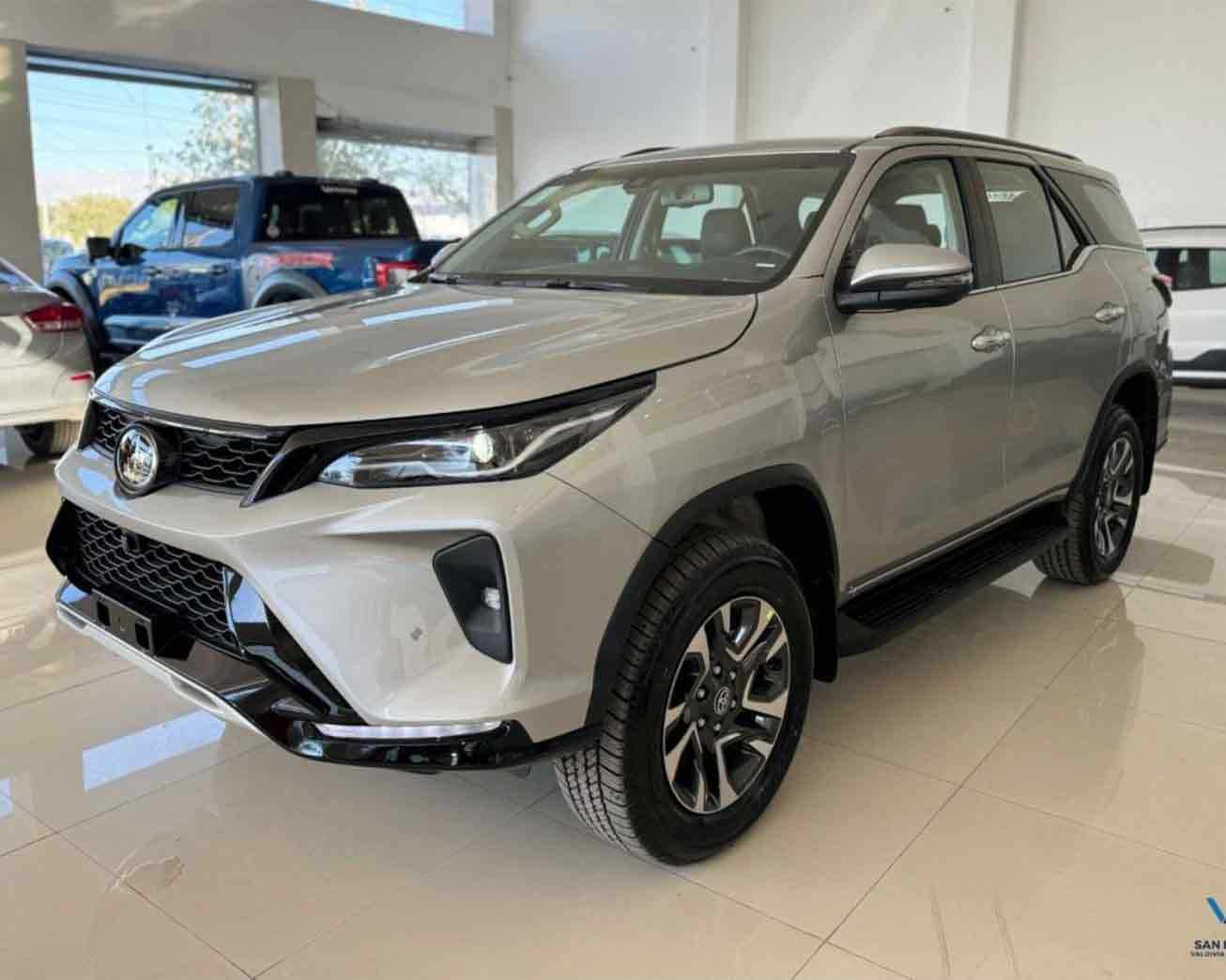 Toyota Hilux SW4
