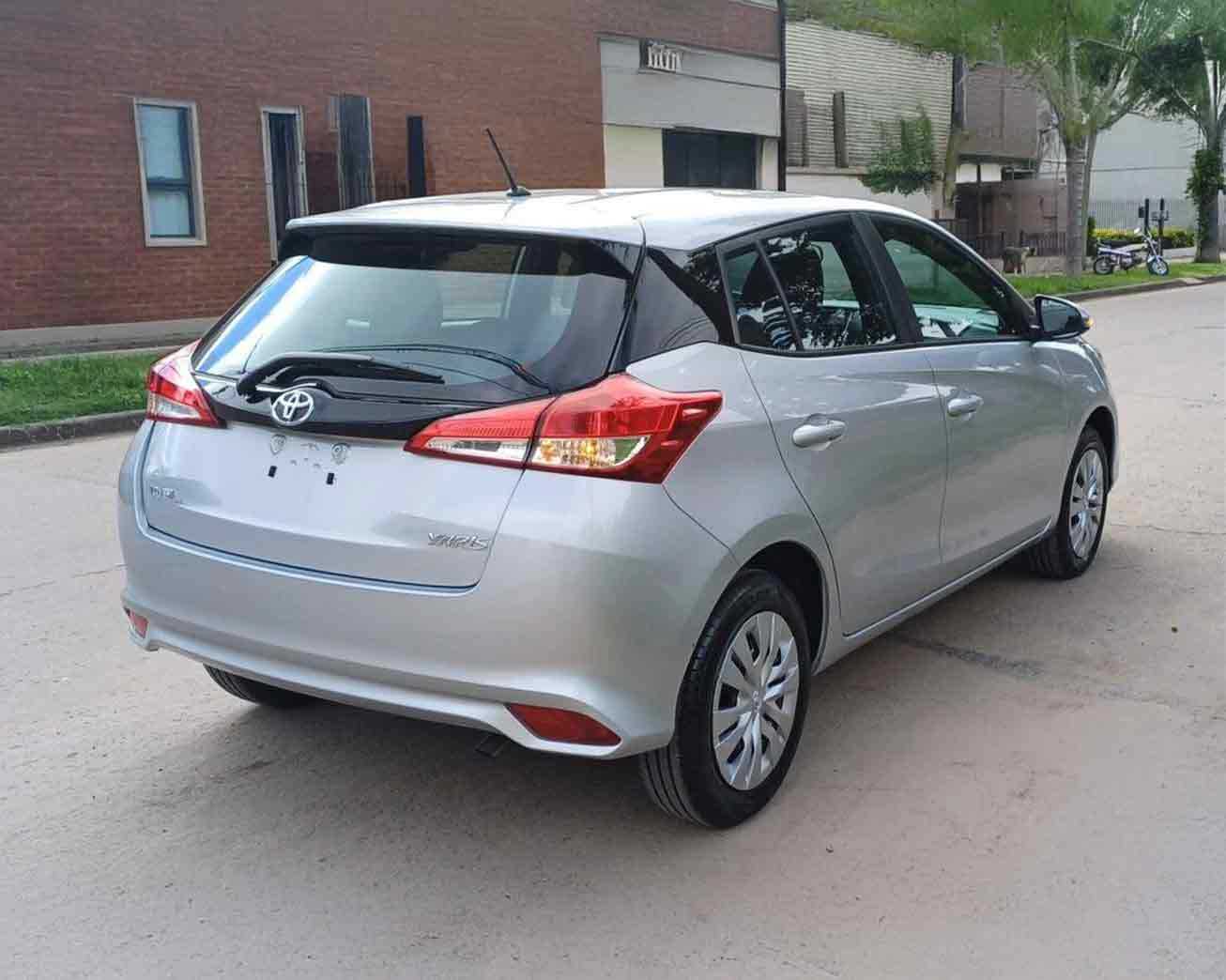  Toyota Yaris