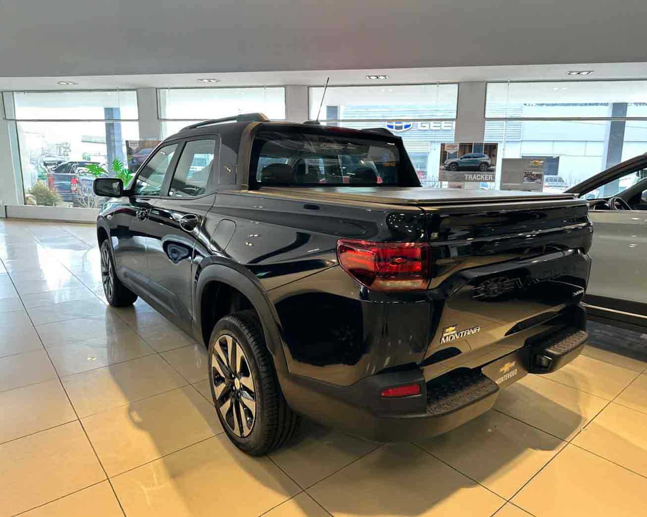  Chevrolet Montana